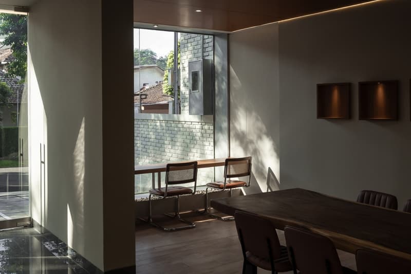 Simpul Studio Hibrew Coffee and Cuisine Jawa Barat Indonesia Info