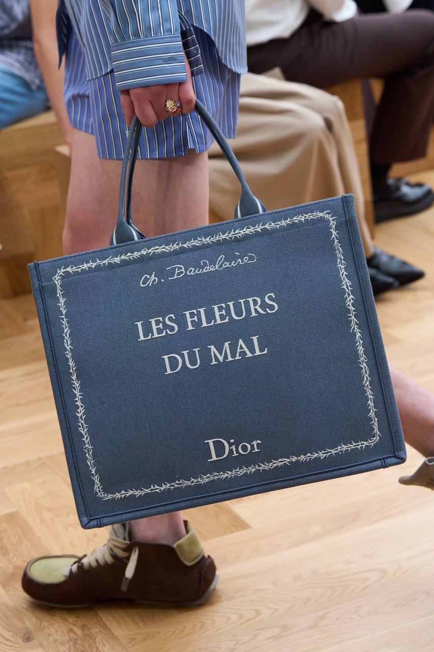 解構 performative male 現象：抹茶拿鐵、Clairo 與男神迷因的幕後