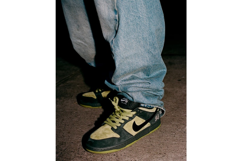 Supreme x Nike SB Dunk Low Fall 2025 Collaboration white black blue purple green suede nubuck leather 3m reflective 94 red supreme insole
