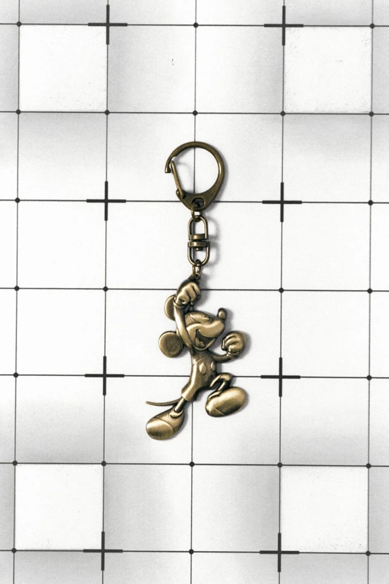 8 drops imperdíveis desta semana – Palace, Maison Margiela Line 2, Albino & Preto, Oakley, Filling Pieces, UMBRO, graniph