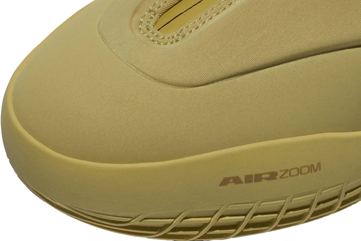 The Supreme x Nike SB Dunk Low Leads This Week's Best Footwear Drops