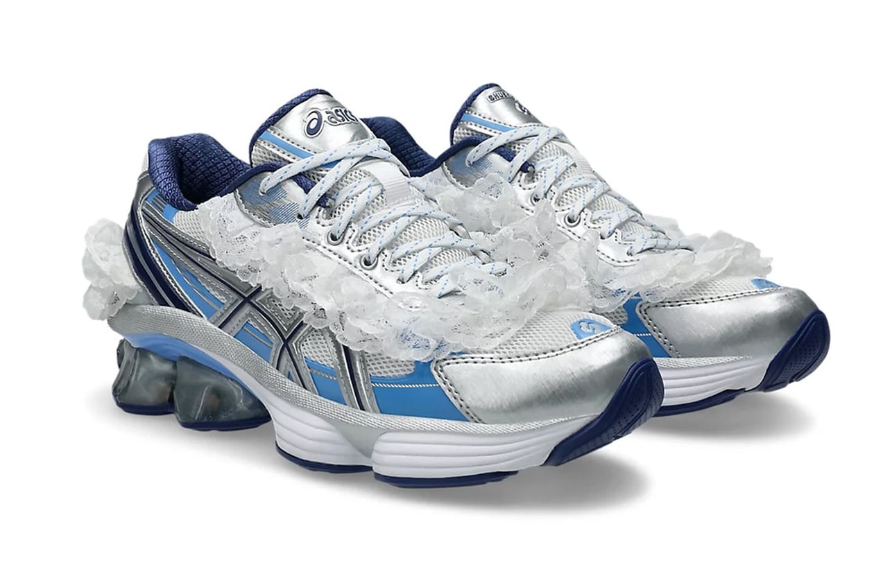 The Supreme x Nike SB Dunk Low Leads This Week's Best Footwear Drops