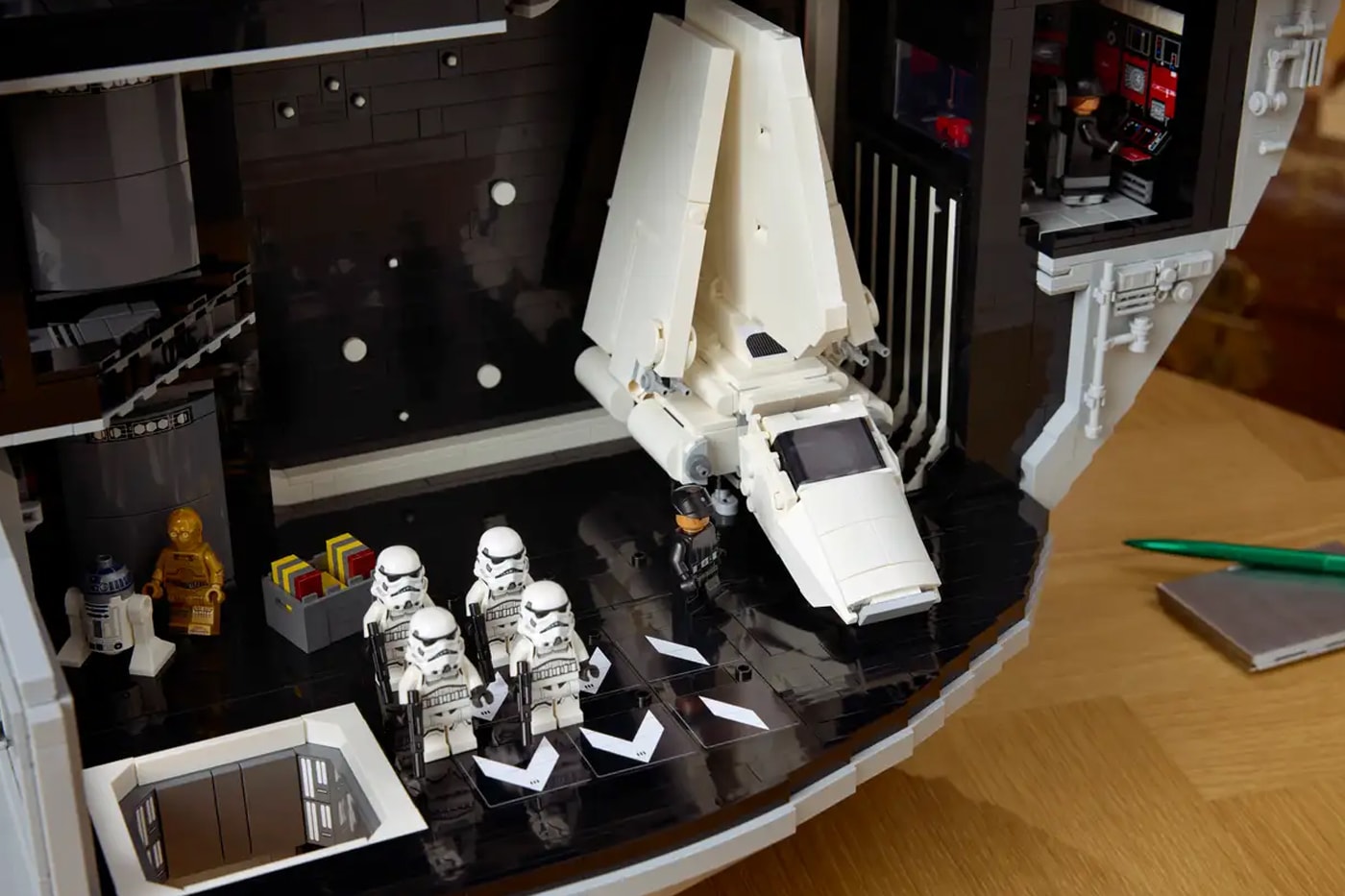 LEGO Unveils Most Expensive Set Yet, the Star Wars UCS Death Star Diorama 1k 1000 usd set luke skywalker darth veder