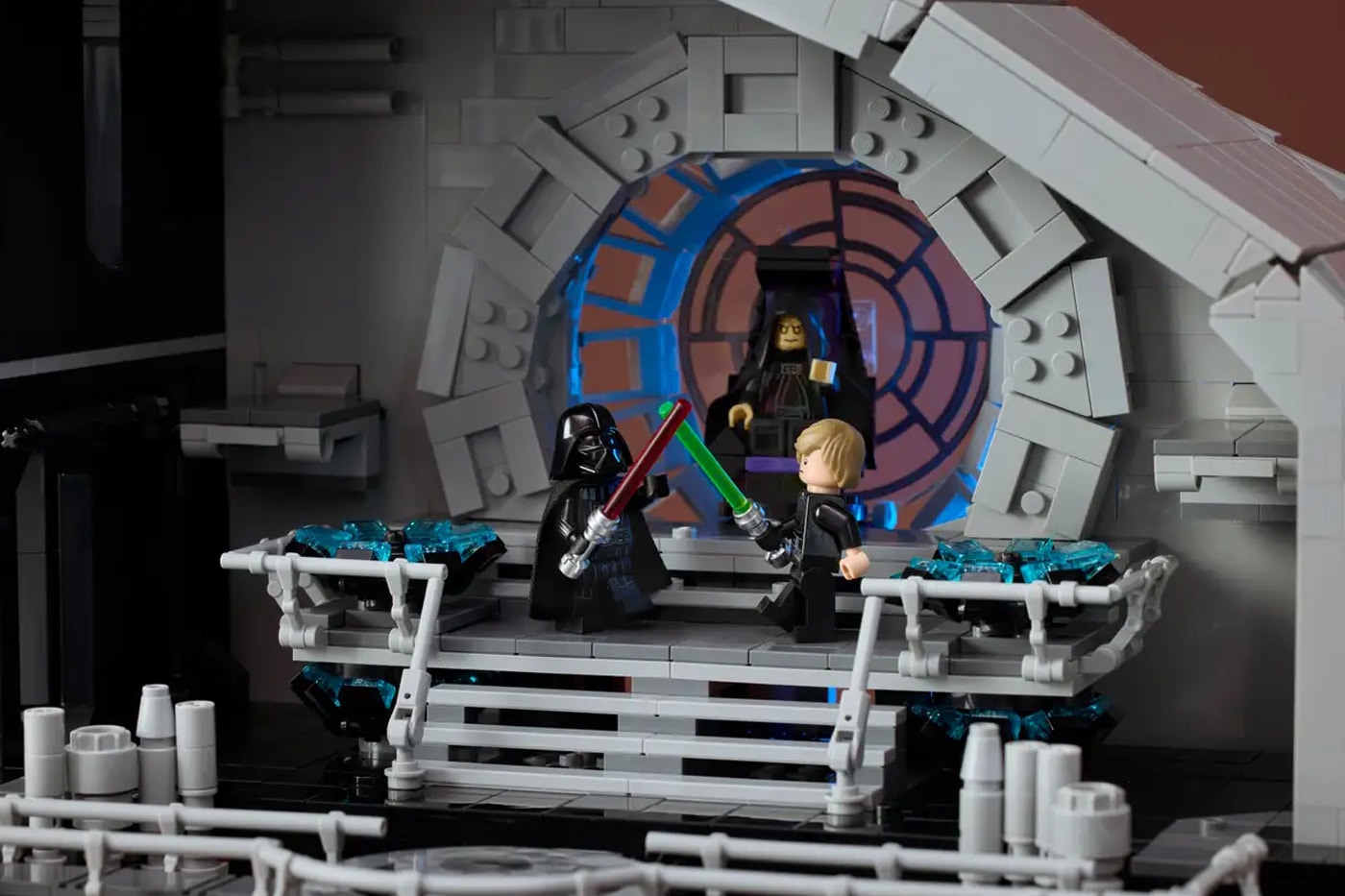 LEGO Unveils Most Expensive Set Yet, the Star Wars UCS Death Star Diorama 1k 1000 usd set luke skywalker darth veder
