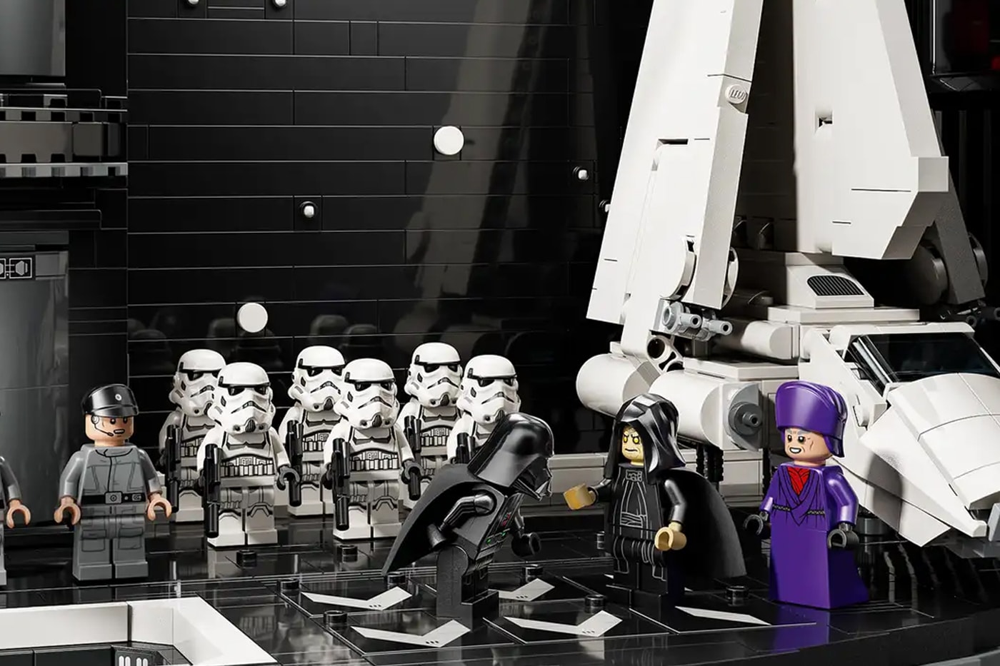 LEGO Unveils Most Expensive Set Yet, the Star Wars UCS Death Star Diorama 1k 1000 usd set luke skywalker darth veder