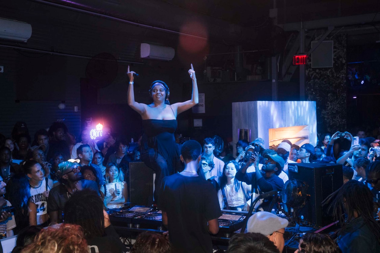 Corona Extra Nueva Generaciones Hypetrak Magazine Live Music SILO Venue FiFi Zhang dreamcastmoe 54 Ultra duendita Planta Industrial 