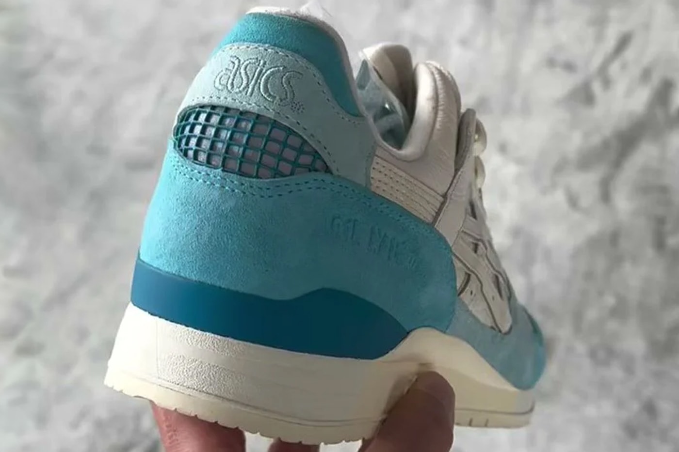 Ronnie Fieg Previews Upcoming Kith x ASICS Gel-Lyte III "Blue/White" Collaboration teaser