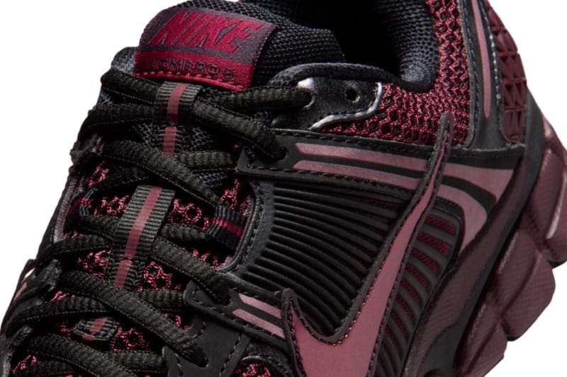 nike zoom burgundy