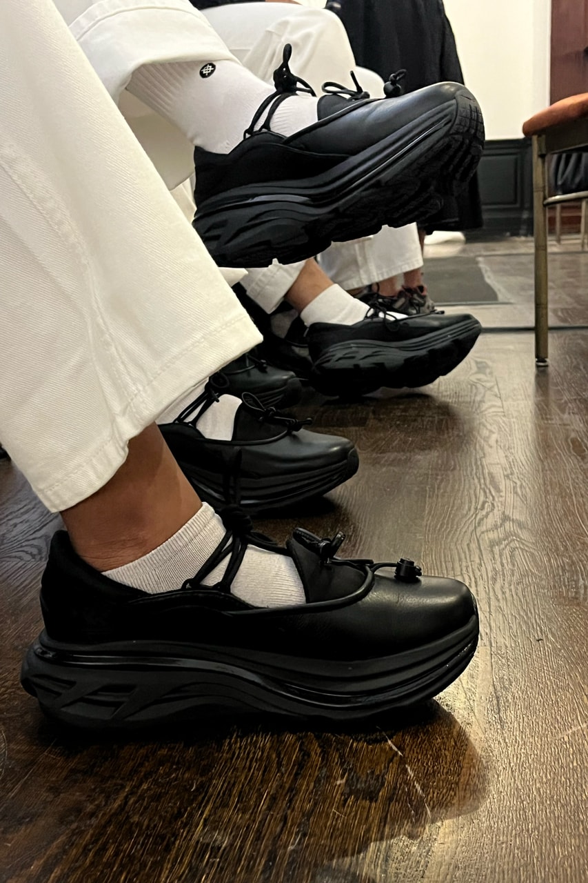 Défilé NYFW SS26 de Tanner Fletcher avec HOKA Bondi Mary Jane et collection Etsy