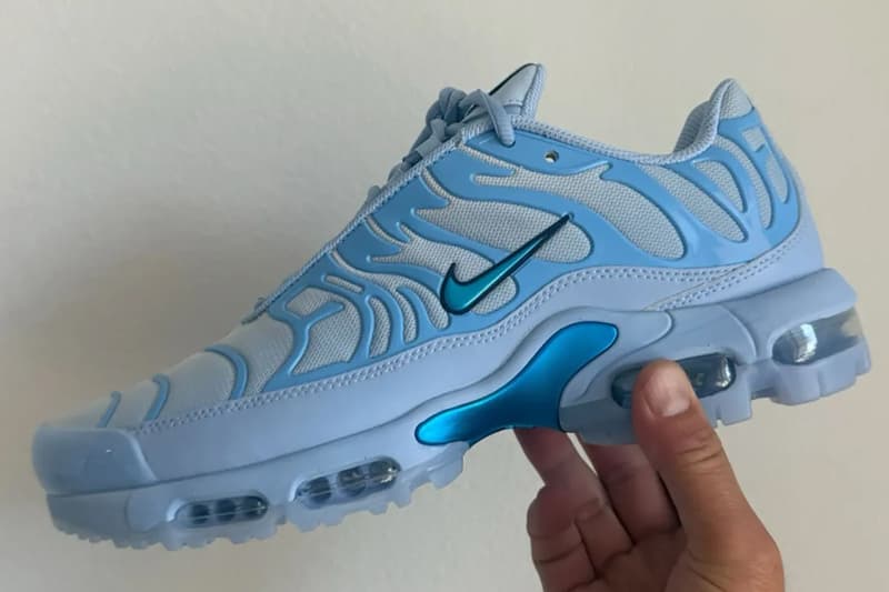 First Look at Eastside Golf's Nike Air Max Plus "Take Flight" Collaboration golf shoes light blue white leather Aluminium/University Blue/Aluminium/Blue Void HV4363-400 IH2339-400