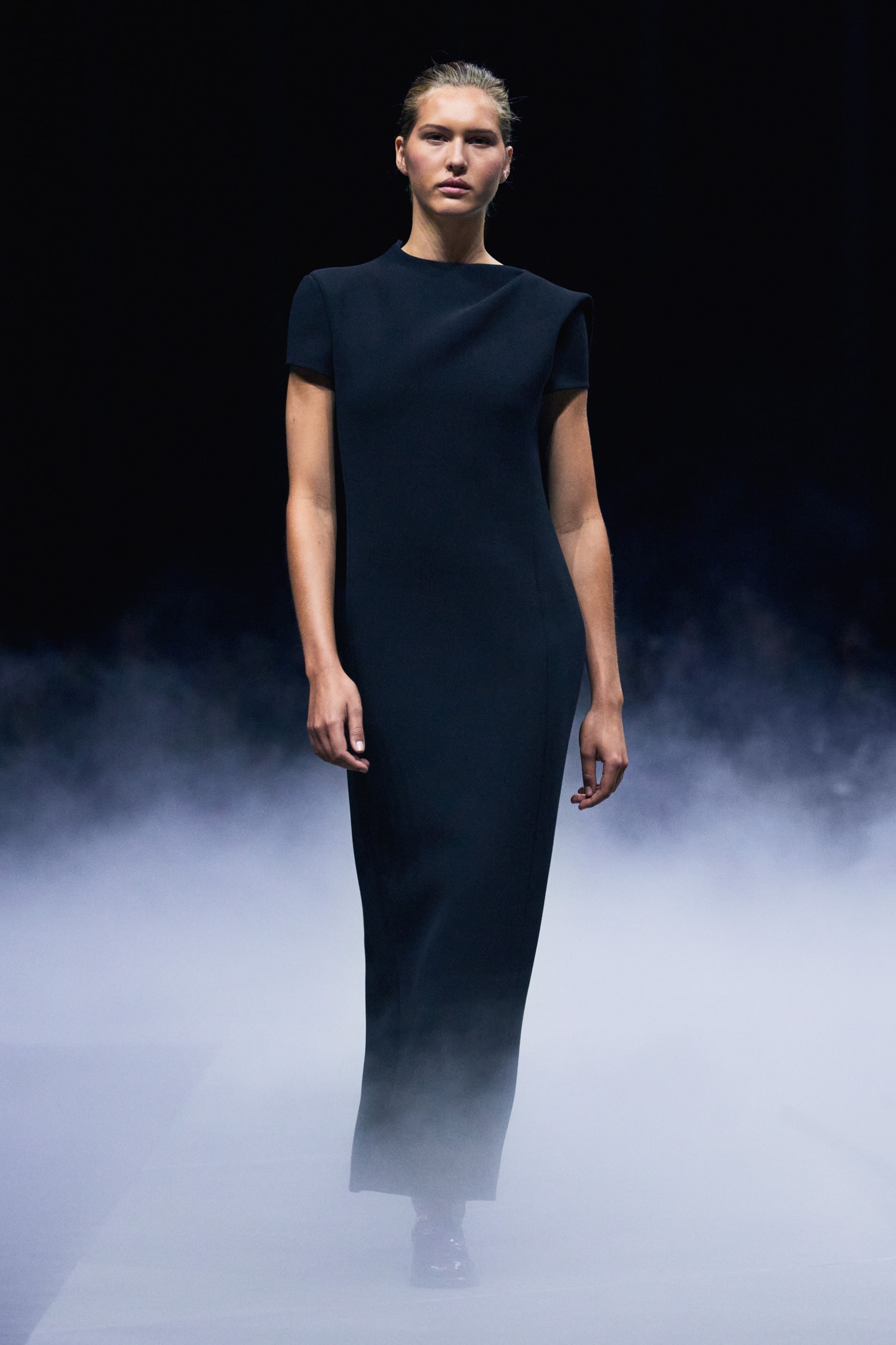 Khaite Spring/Summer 2026 Runway Show Presents an Unpolished Collection Emphasizing Raw Beauty 