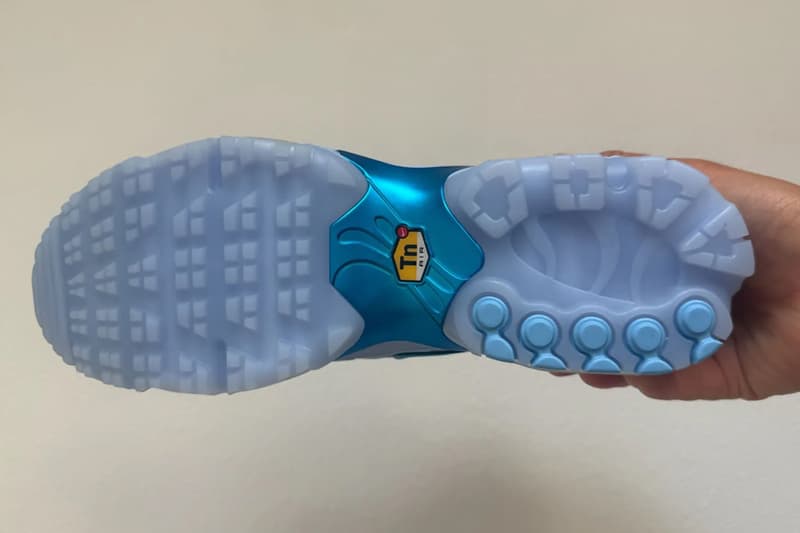First Look at Eastside Golf's Nike Air Max Plus "Take Flight" Collaboration golf shoes light blue white leather Aluminium/University Blue/Aluminium/Blue Void HV4363-400 IH2339-400