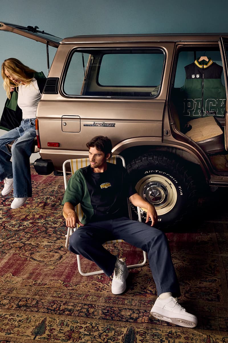 Kristin Juszczyk's Off Season Expands NFL Puffer Collection with New Teams Chicago Bears, New York Jets, Minnesota Vikings, Denver Broncos, Seattle Seahawks, Washington Commanders, and Pittsburgh Steelers San Francisco 49ers, Kansas City Chiefs, Philadelphia Eagles, Detroit Lions, Buffalo Bills, and Green Bay Packers Team and Player Puffer Vests and Jacket Patrick Mahomes, Jalen Hurts, Saquon Barkley, Josh Allen