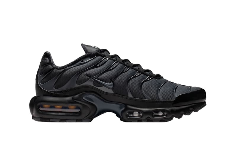Official Look at the Nike Air Max Plus “Black/Metallic Silver” Black/Metallic Silver-Dark Grey sleek IM6019-010