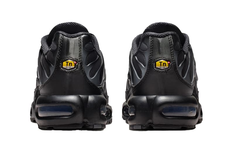 Official Look at the Nike Air Max Plus “Black/Metallic Silver” Black/Metallic Silver-Dark Grey sleek IM6019-010