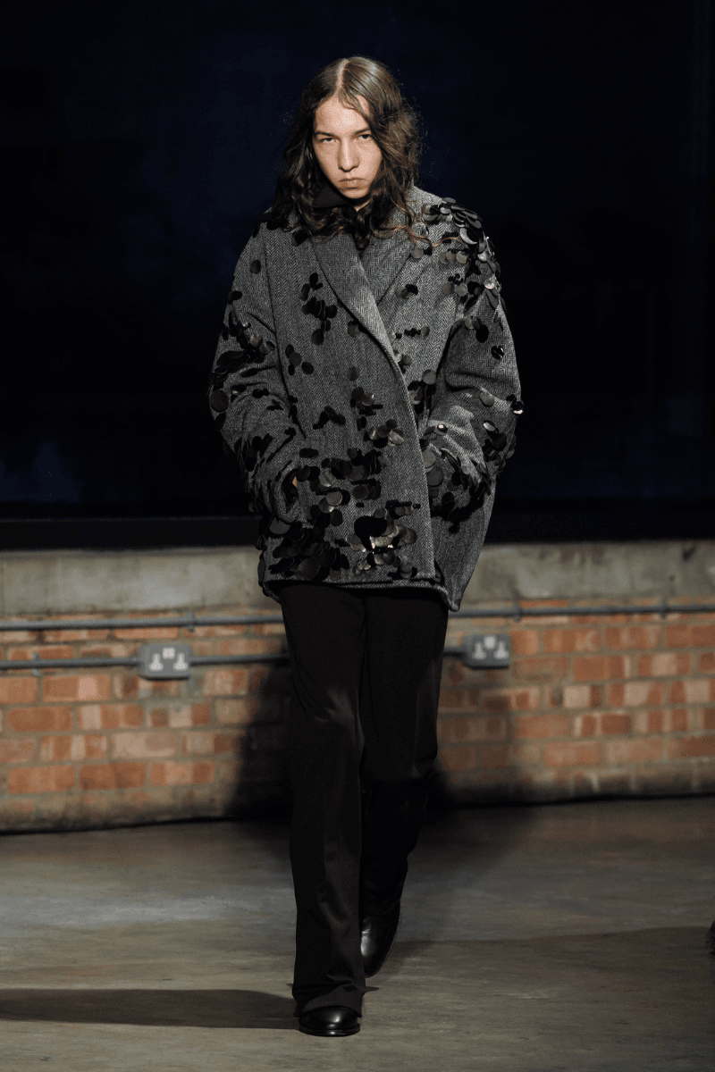 Aaron Esh Routs Back to Classical Menswear for SS26 Oval Space in Hackney London Fashion Week Katy England Savile Row tailor Charlie Allen