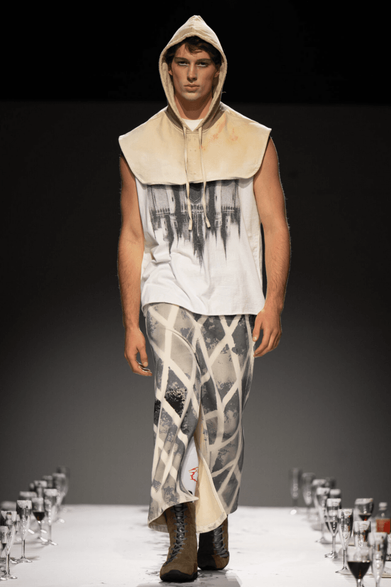 Lueder Turns the Runway into a Mythical Dinner Party for SS26 London Fashion Week Sprint Summer 2026