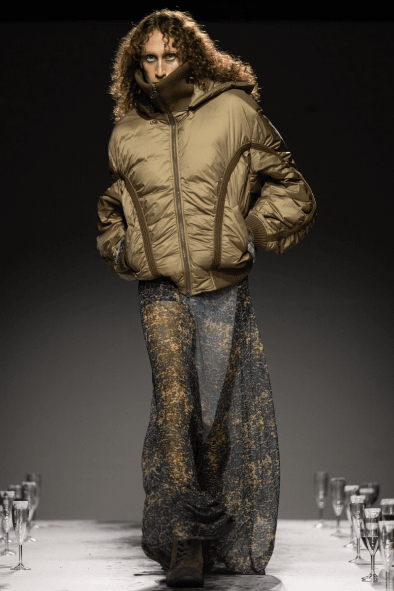 Lueder Turns the Runway into a Mythical Dinner Party for SS26 London Fashion Week Sprint Summer 2026