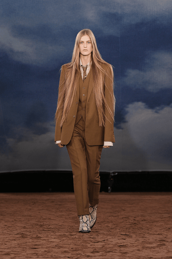 Burberry Spring Summer 2026 London Fashion Week menswear womenswear daniel lee runway show
