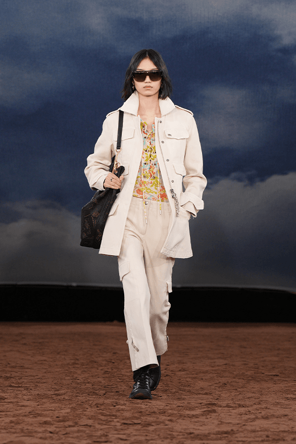 Burberry Spring Summer 2026 London Fashion Week menswear womenswear daniel lee runway show