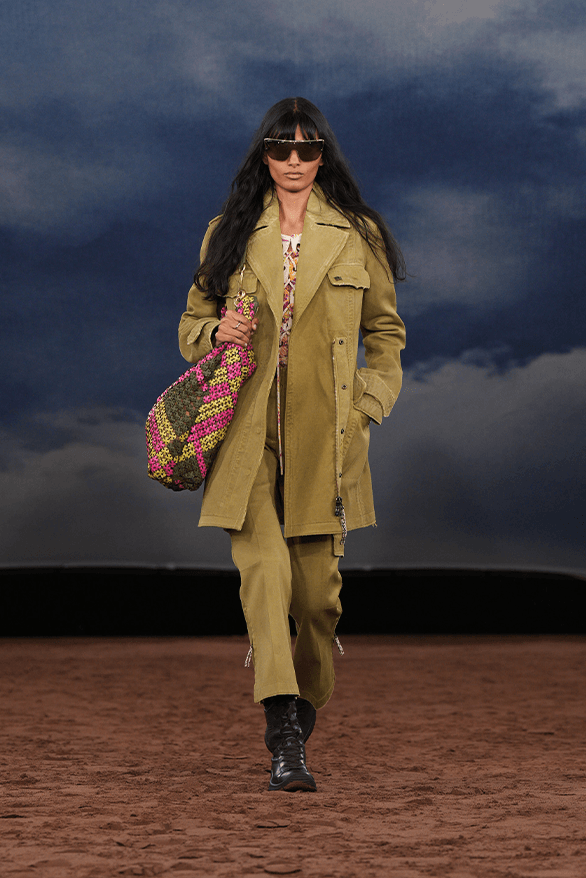 Burberry Spring Summer 2026 London Fashion Week menswear womenswear daniel lee runway show