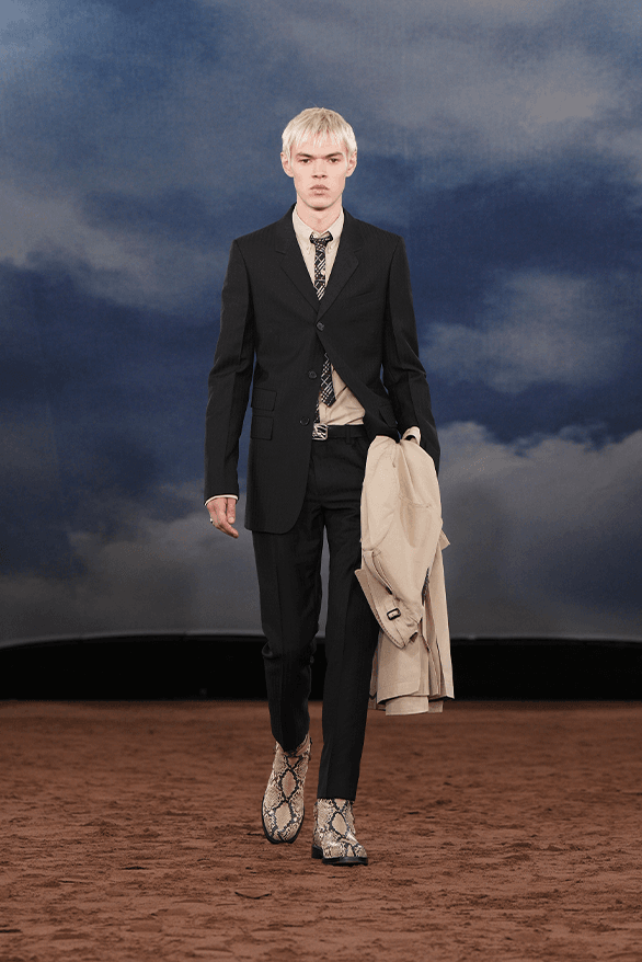 Burberry Spring Summer 2026 London Fashion Week menswear womenswear daniel lee runway show