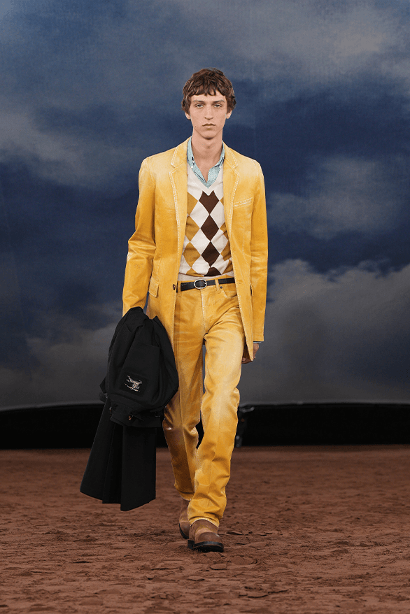 Burberry Spring Summer 2026 London Fashion Week menswear womenswear daniel lee runway show
