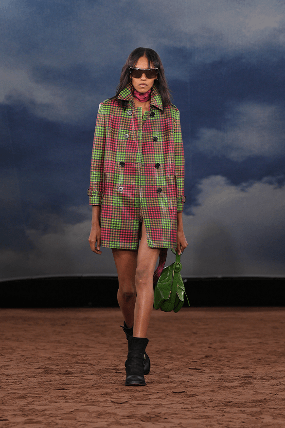 Burberry Spring Summer 2026 London Fashion Week menswear womenswear daniel lee runway show