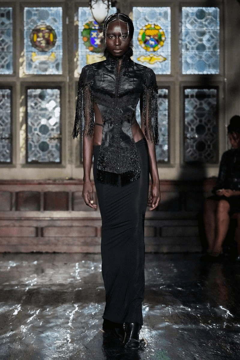 Dilara Findikoglu Closed the Fourth Day of London Fashion Week with Her SS26 Collection, “Cage of Innocence”.