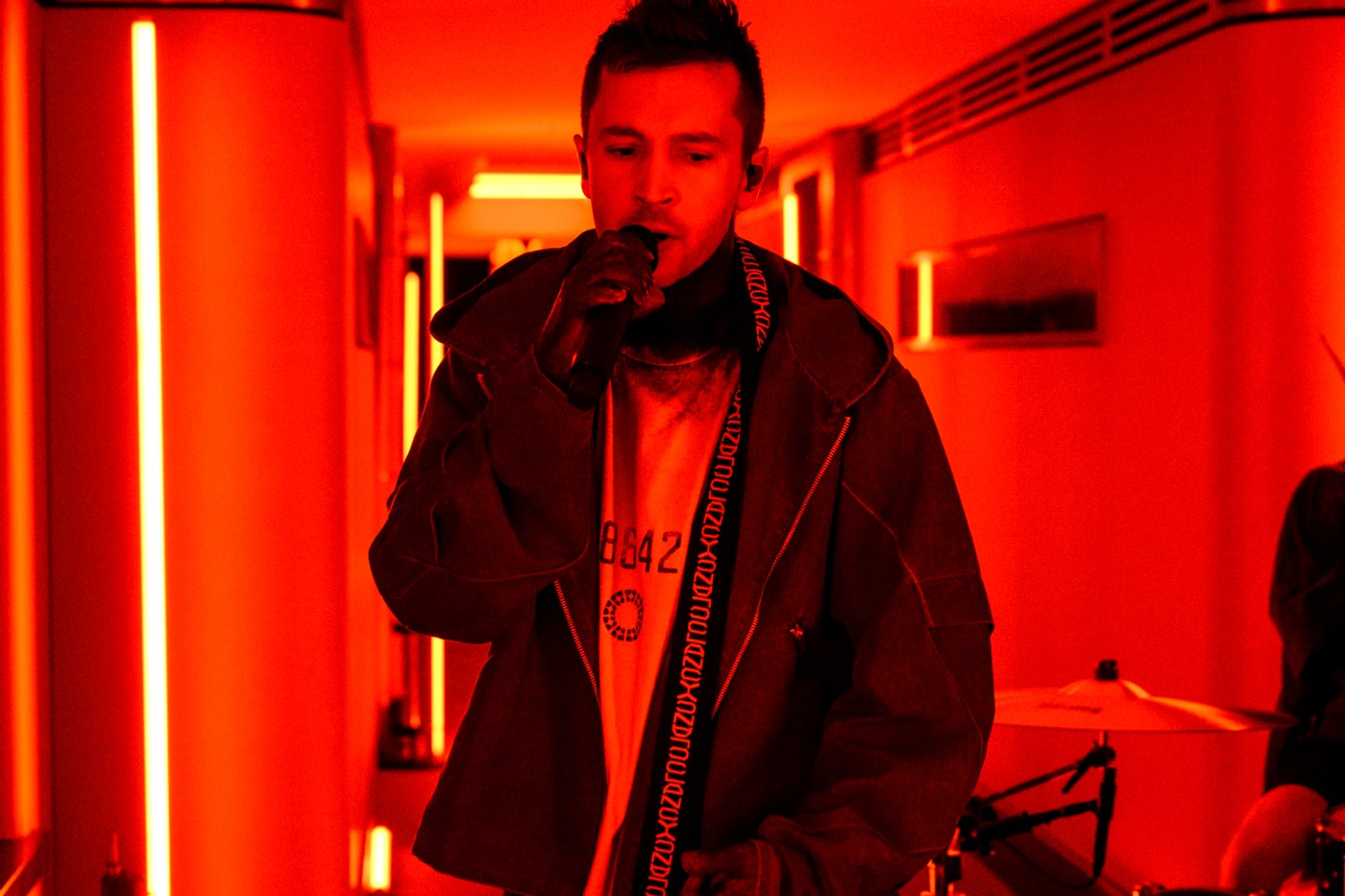 twenty one pilots breach no 1 billboard 200 debut