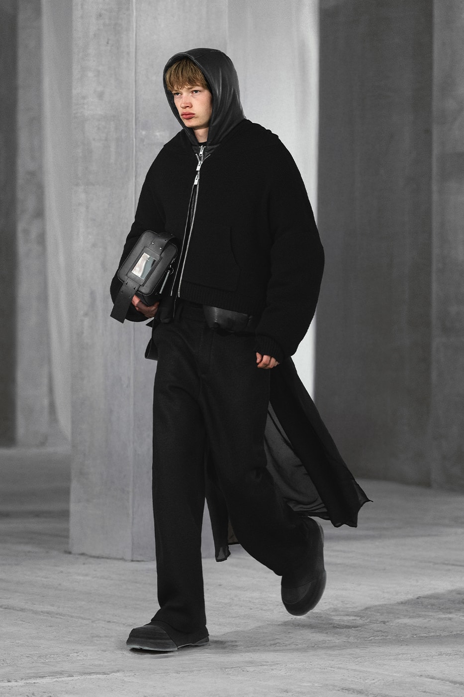 HELIOT EMIL’s Autumn/Winter 2026 collection: Eigengrau. TEXNIC.