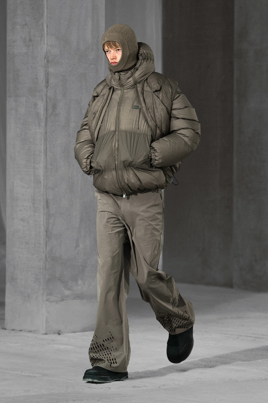 HELIOT EMIL’s Autumn/Winter 2026 collection: Eigengrau. TEXNIC.