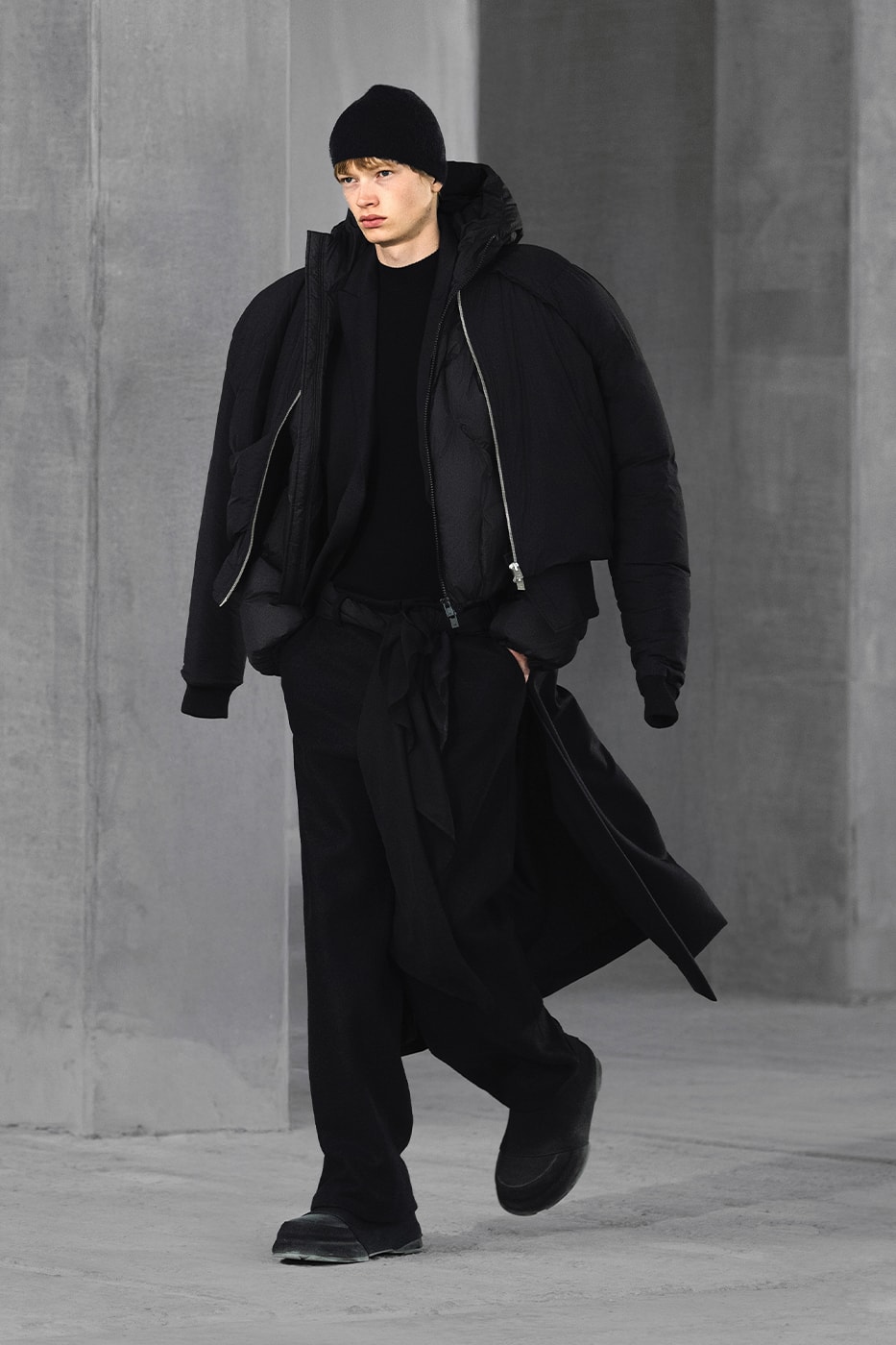 HELIOT EMIL’s Autumn/Winter 2026 collection: Eigengrau. TEXNIC.