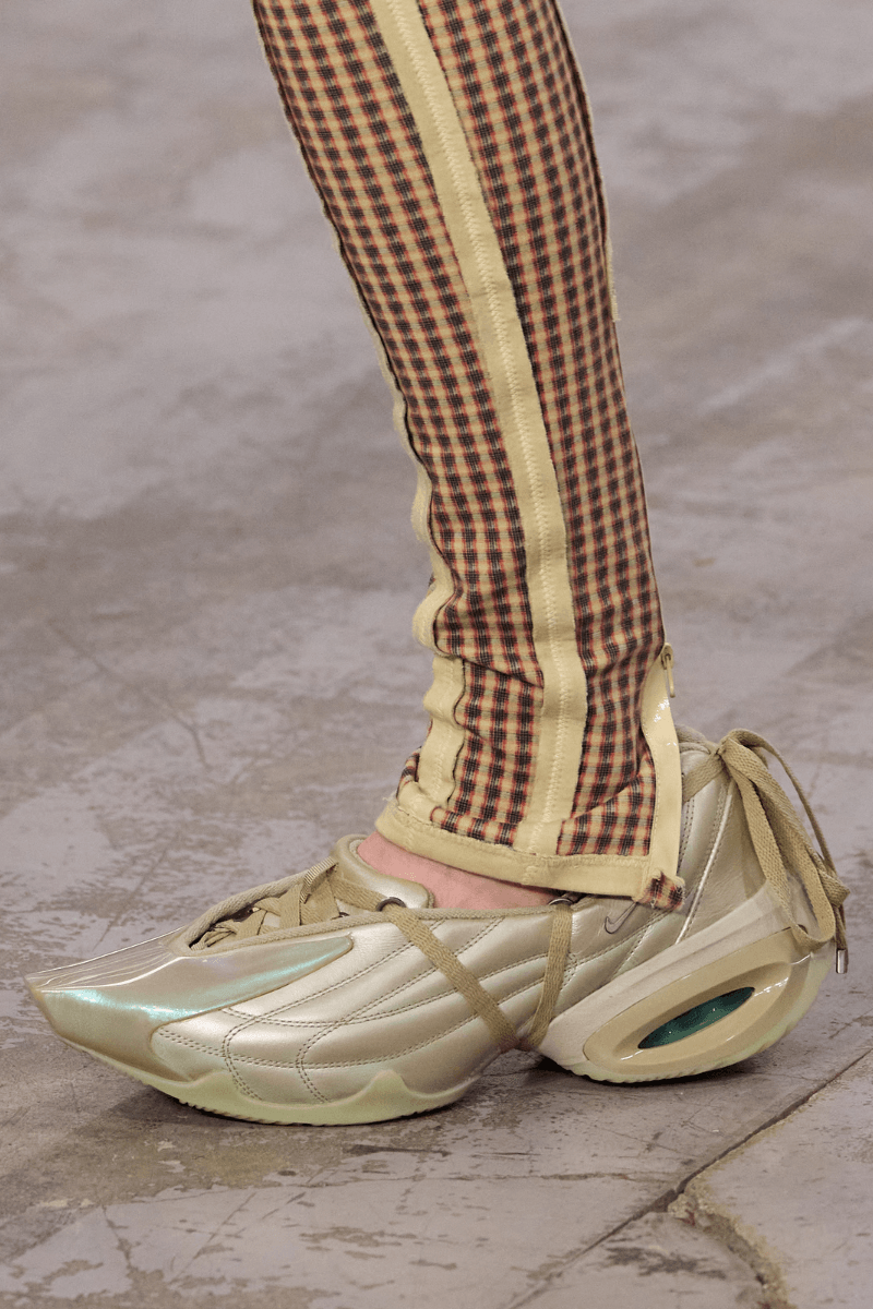 KNWLS' Milan Debut Unveils a Synergistic Collaboration with Nike, Milan Fashion Week, Spring/Summer 2026, Nike Air Max Muse, TENCEL™.