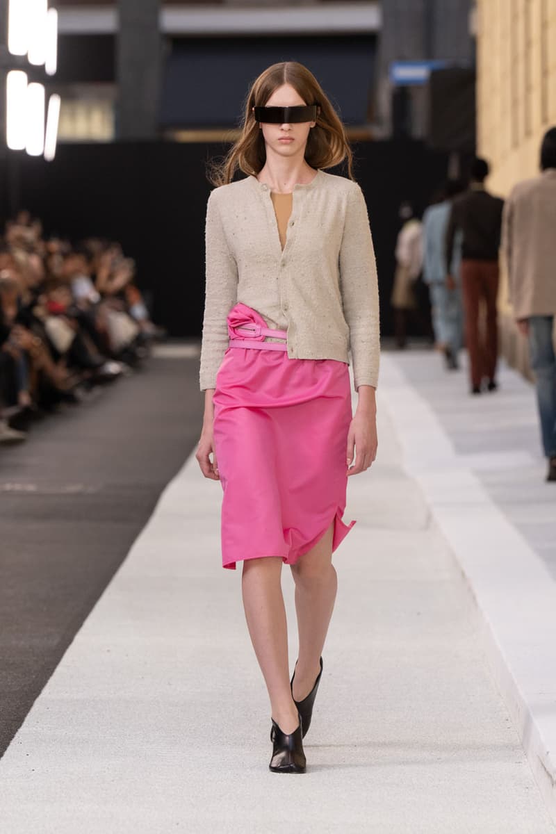 MM6 Maison Margiela Spring/Summer 2026 Is All About "Heightened Normality" collection milan fashion week runway 