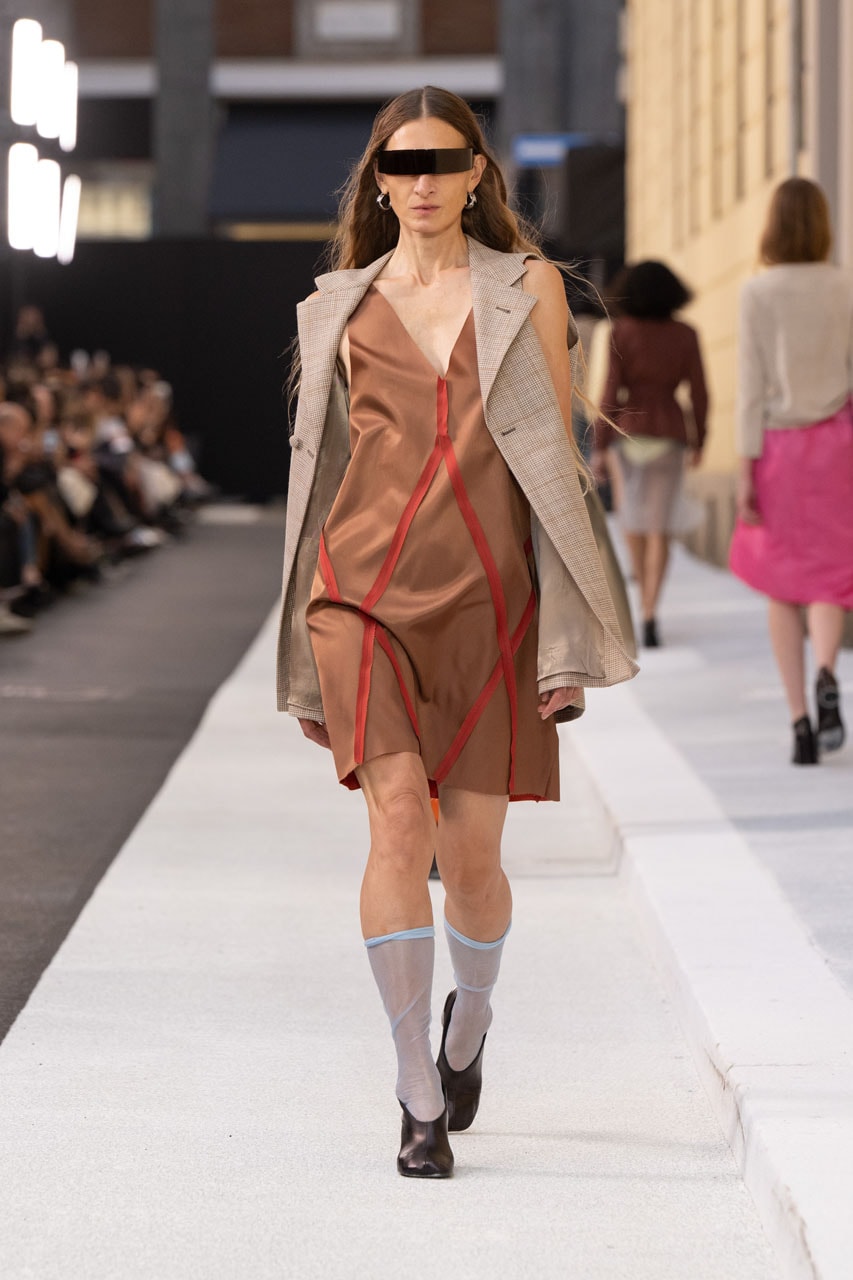 MM6 Maison Margiela Spring/Summer 2026 Is All About "Heightened Normality" collection milan fashion week runway 
