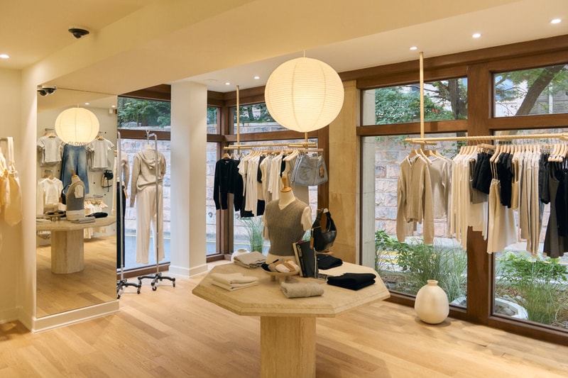 House of Glowny Dosan Store Opening Info announcement