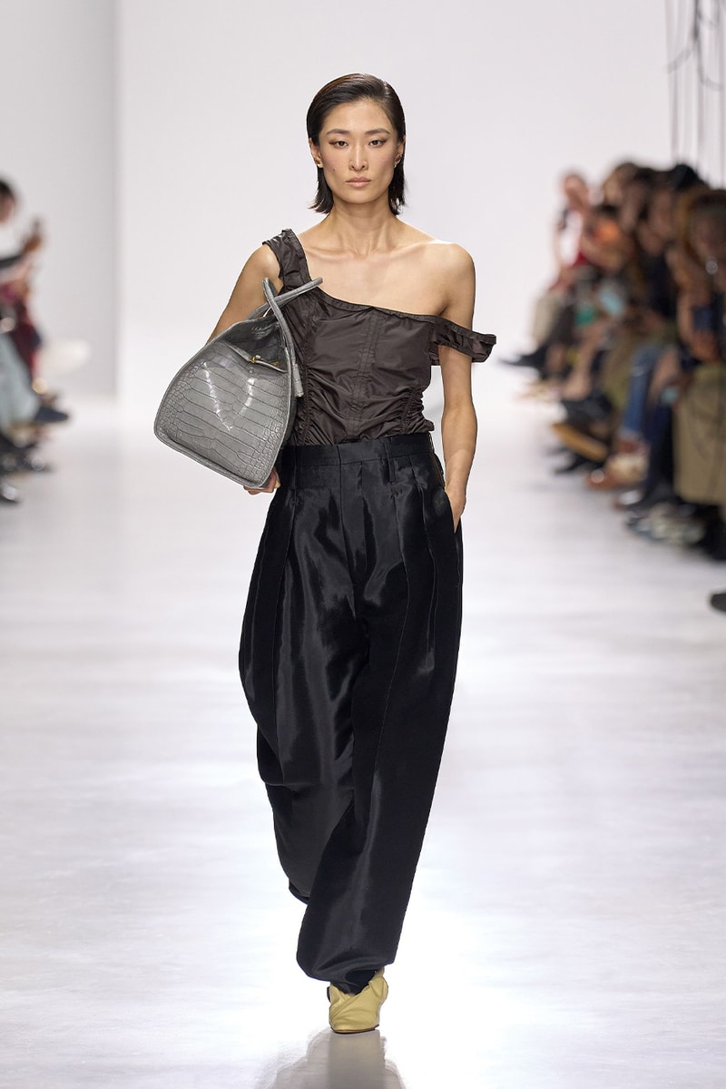 Louise Trotter's Debut Bottega Veneta SS26 Collection Breathes New Air Into the Heritage House