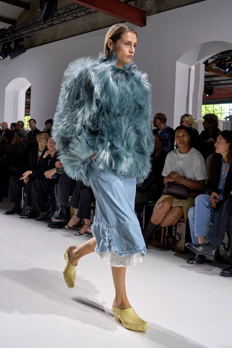 Louise Trotter's Debut Bottega Veneta SS26 Collection Breathes New Air Into the Heritage House