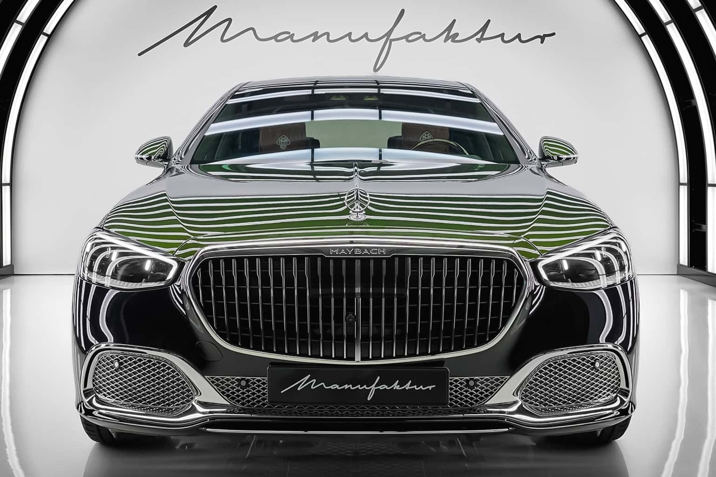 The Merecedes-Benz Maybach V12 Edition Is Luxury and Performance in a Limited-Run Sedan Release info limited edition mayback sl 680 twin turbo powerhouse 12 cylinder heritage