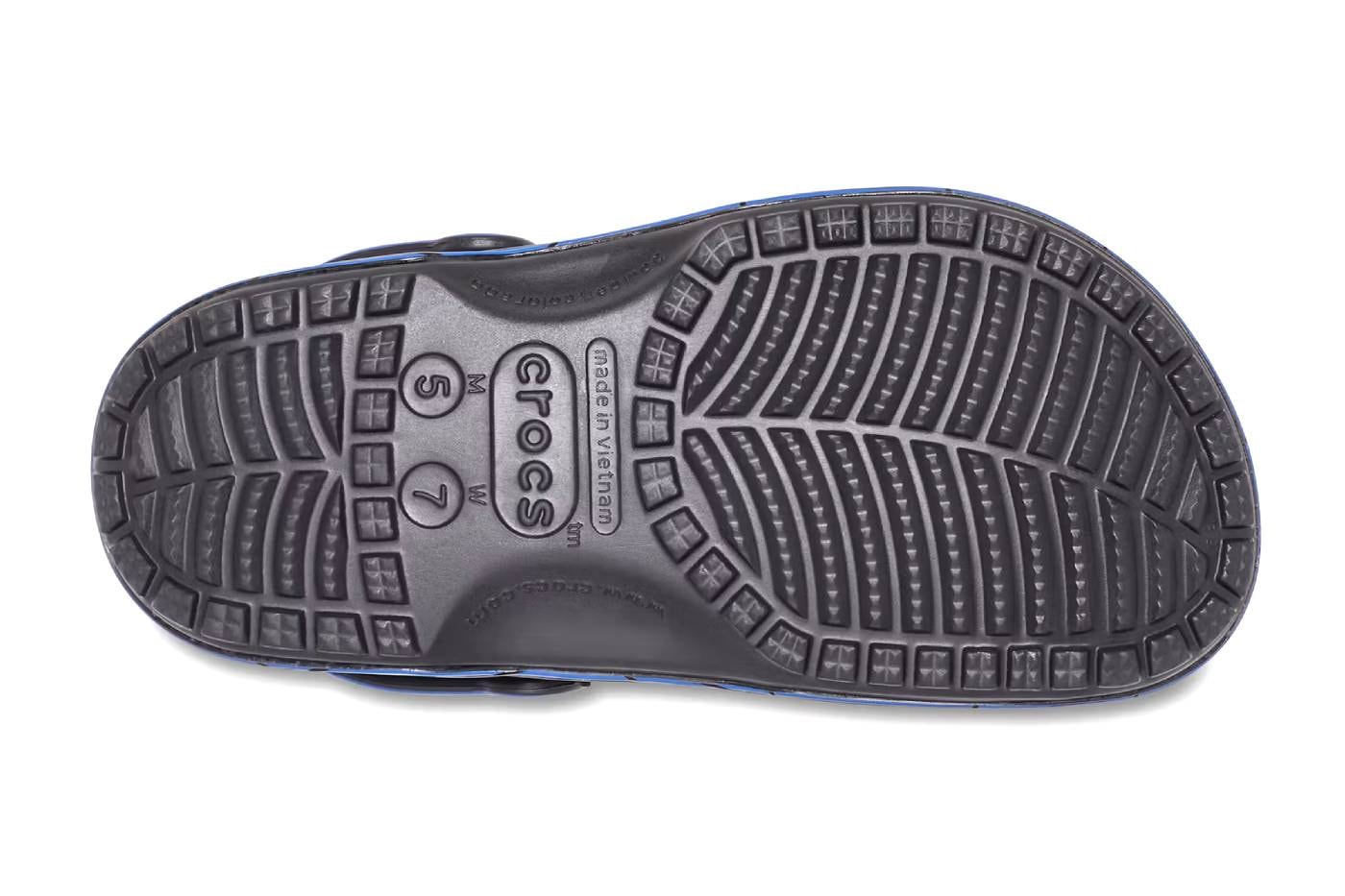 marvels spider man crocs classic clog 211489-90H 211408-90H release info