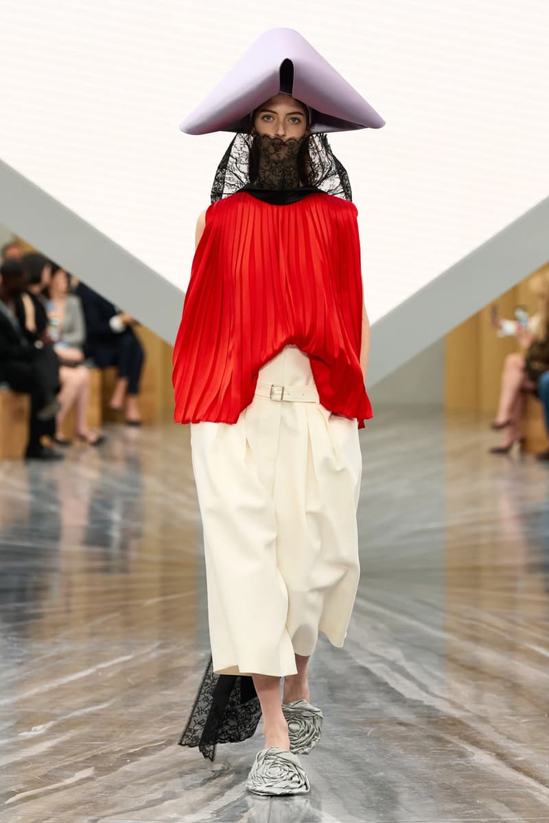 Jonathan Anderson's Debut Dior SS26 Womenswear Collection Was Nothing Short of Spectacular lvmh creative director sole 