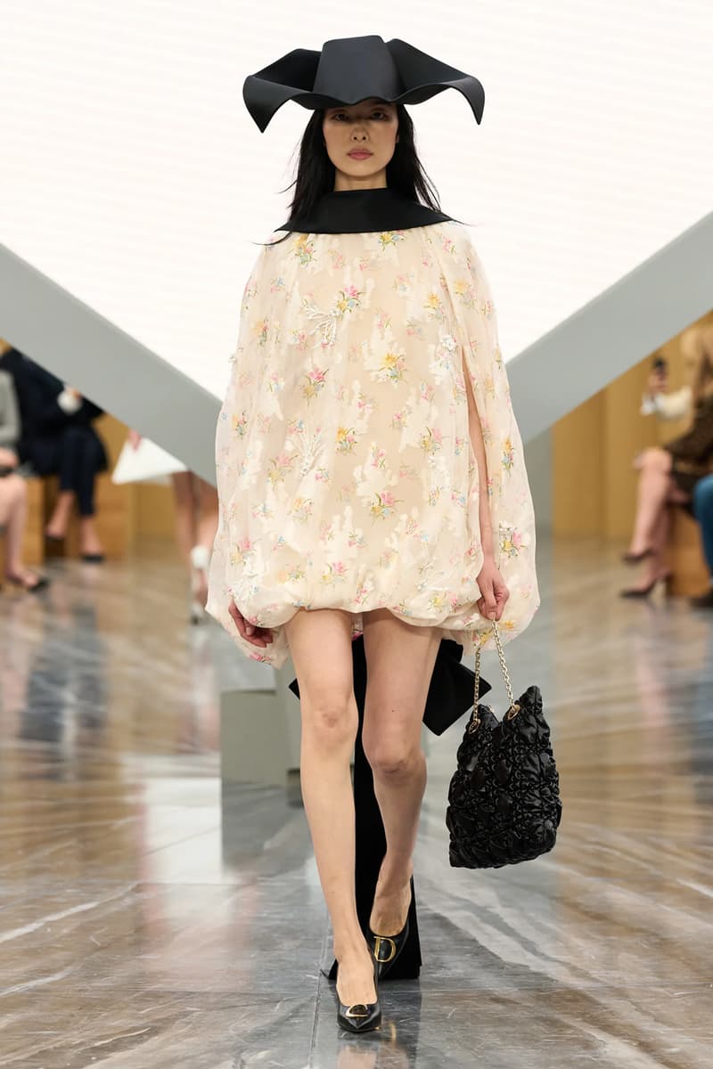Jonathan Anderson's Debut Dior SS26 Womenswear Collection Was Nothing Short of Spectacular lvmh creative director sole 