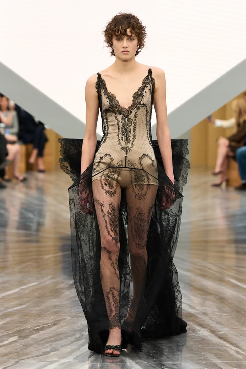 Jonathan Anderson's Debut Dior SS26 Womenswear Collection Was Nothing Short of Spectacular lvmh creative director sole 