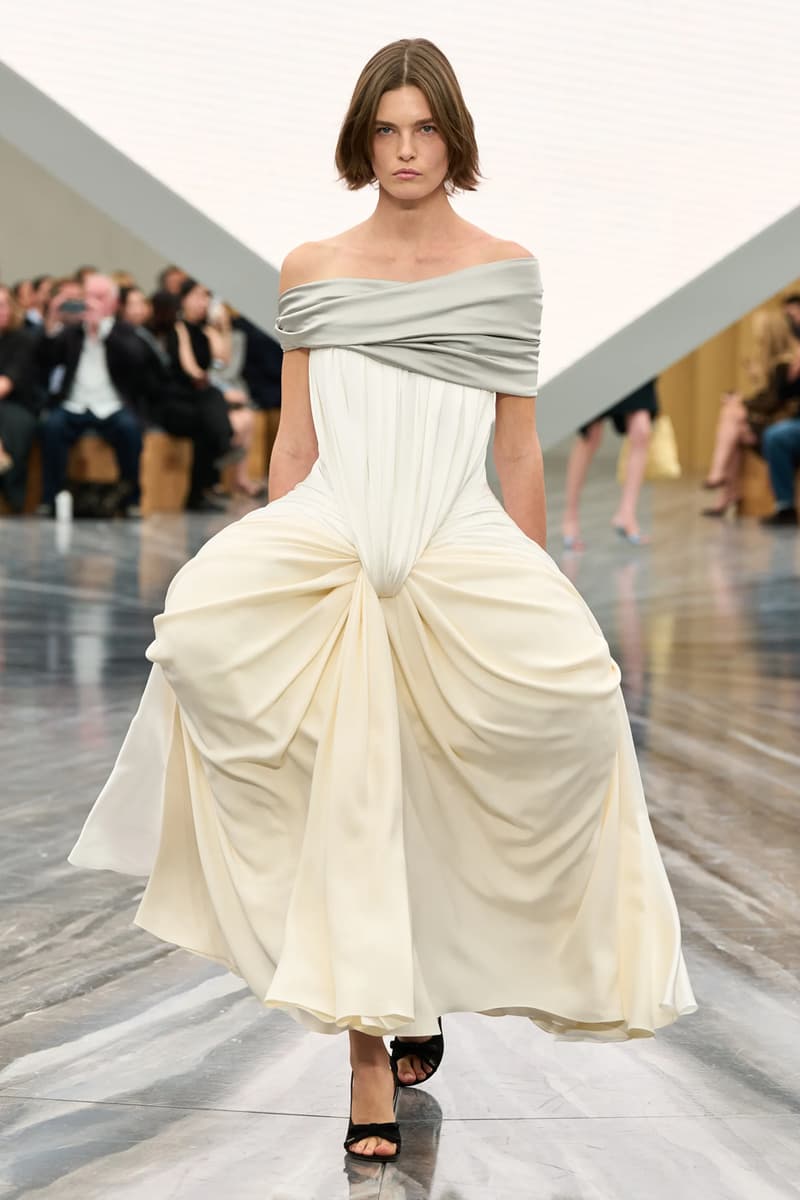 Jonathan Anderson's Debut Dior SS26 Womenswear Collection Was Nothing Short of Spectacular lvmh creative director sole 