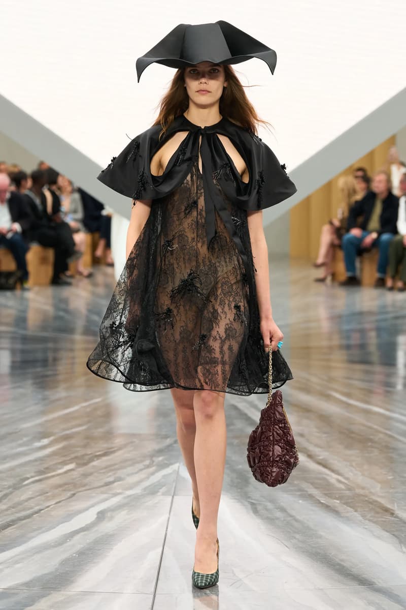Jonathan Anderson's Debut Dior SS26 Womenswear Collection Was Nothing Short of Spectacular lvmh creative director sole 