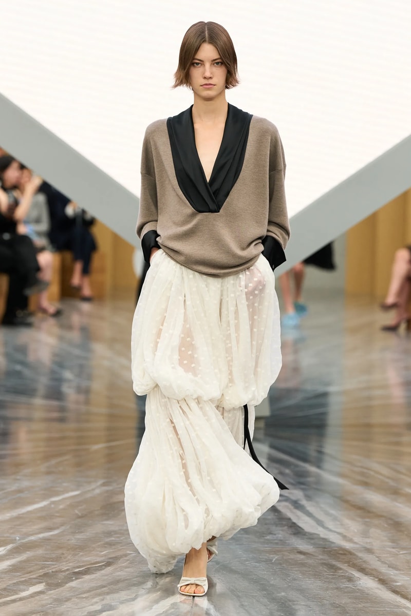 Jonathan Anderson's Debut Dior SS26 Womenswear Collection Was Nothing Short of Spectacular lvmh creative director sole 