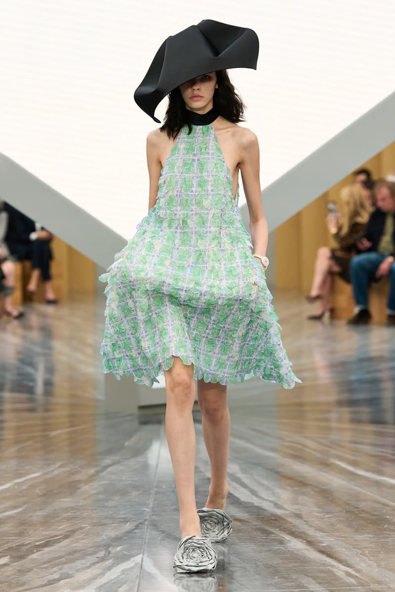 Jonathan Anderson's Debut Dior SS26 Womenswear Collection Was Nothing Short of Spectacular lvmh creative director sole 