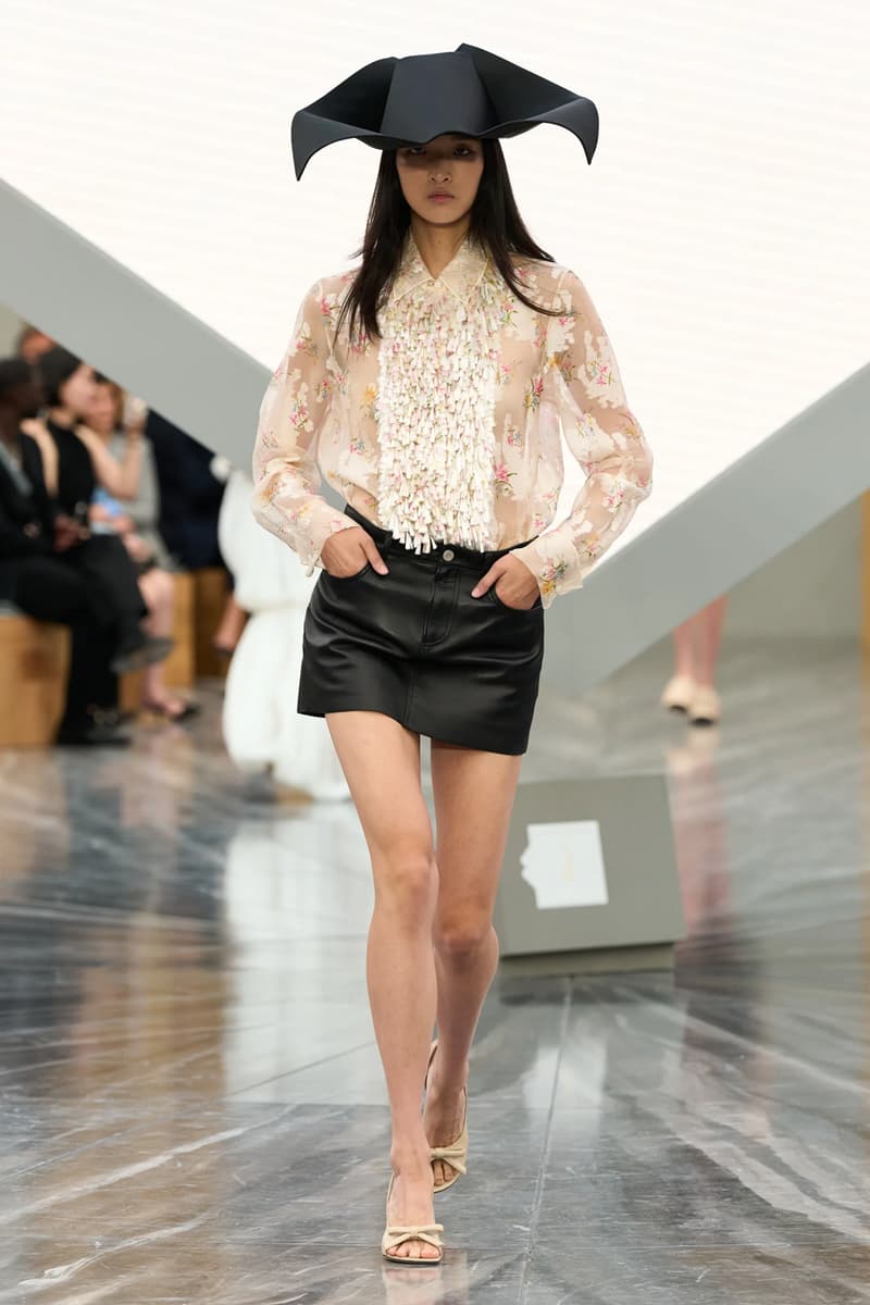 Jonathan Anderson's Debut Dior SS26 Womenswear Collection Was Nothing Short of Spectacular lvmh creative director sole 