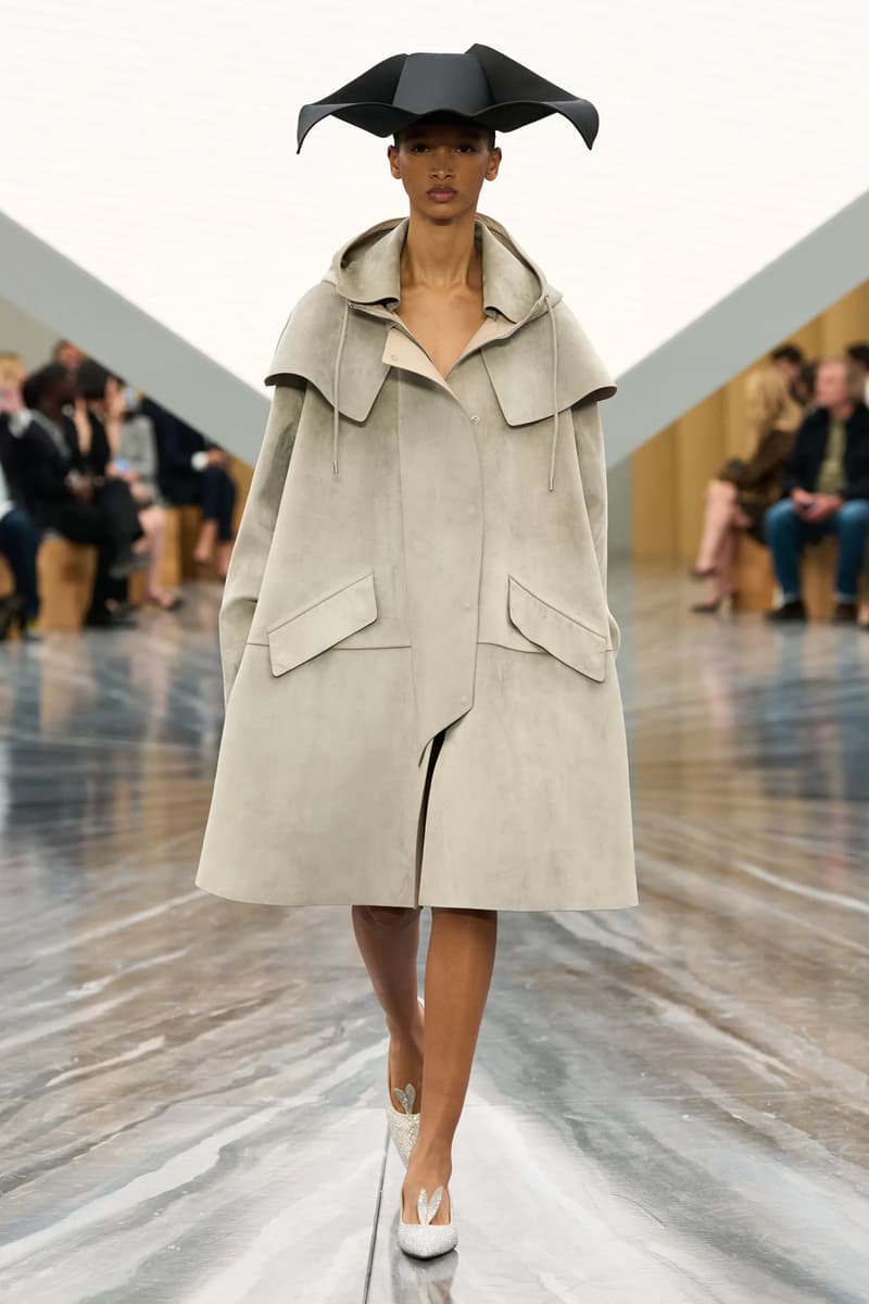Jonathan Anderson's Debut Dior SS26 Womenswear Collection Was Nothing Short of Spectacular lvmh creative director sole 